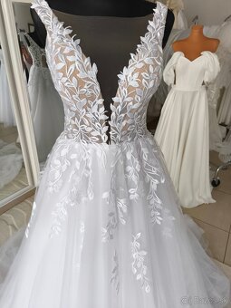 Predám nádherné úplne nové  snehové biele svadobné šaty - 4