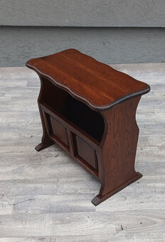 Stojan na časopisy . - 4