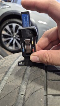 235/50 R18 Kleber Dynaxer SUV - 4