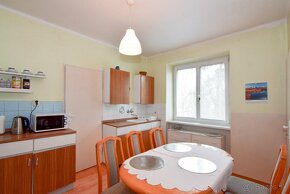 Priestranný byt s lodžiou, 76 m2 v Lučenci-Opatová - 4