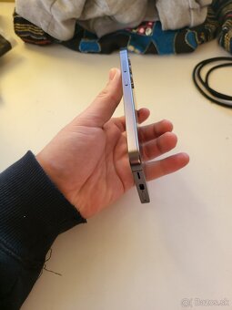 Samsung galaxy s24 - 4