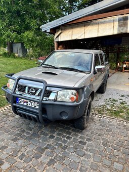 Nissan navara - 4
