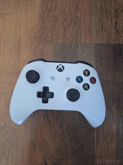 Xbox one S - 4