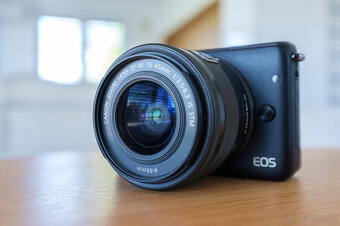 Canon EOS M10, 15–45mm, 22mm f2 - 4