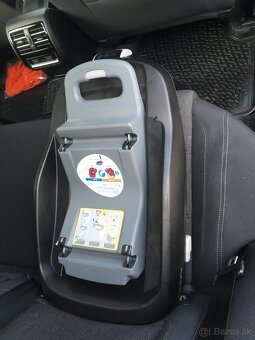 Predam set autosedaciek + isofix - 4
