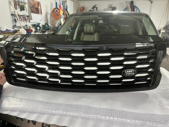 Predám prednú masku na Range Rover L405 - 4