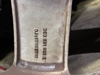 elektróny Vw Group r18 8J et43 - 4