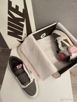 Jordan 1 Low x Travis Scott Reverse Mocha ⚪🤎 - 4