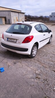 Peugeot 207 1.4 benzin - 4