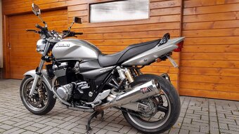 Suzuki GSX 1400 - 4
