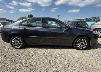Renault Laguna 1,5 dCi 81kW 6kvalt NOVÉ V ČR nafta manuál - 4