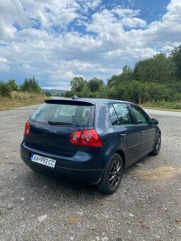 Volkswagen Golf 5 - 4