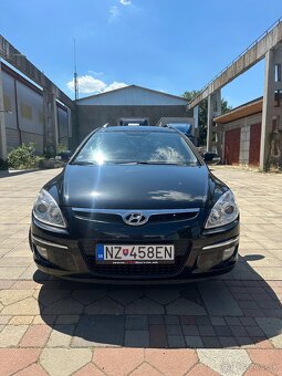 Hyundai i30 CW 1.6 CRDi - 4