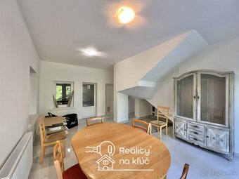 Na predaj zrekonštruovaný 4-izbový rodinný dom v Nesvadoch - 4