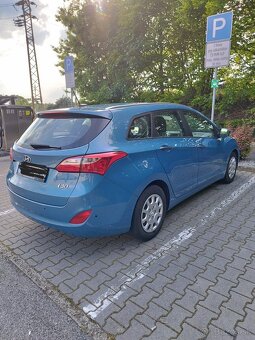 Predám Hyundai i30 1, 4 diesel  combi - 4