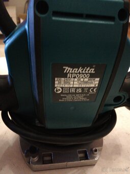 Makita horná frézka 900 - 4