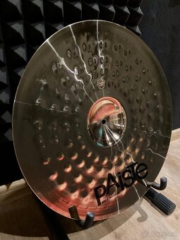 Predám Paiste PST 8 Reflector Medium 18" - 4