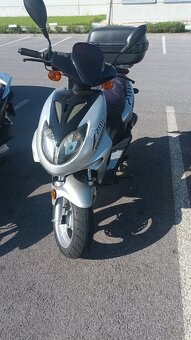 Predám skuter Vonroad 50cm³ - 4