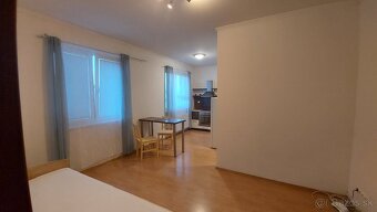 Na predaj 1,5 izbový byt na Budovateľskej ul. - 4