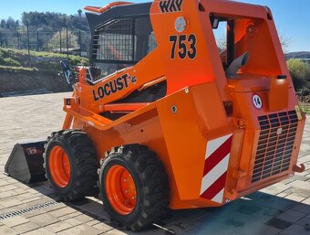 Smykom riadený nakladač Locust 753 - 4