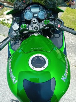 KAWASAKI ZZR 1400 performance - 4