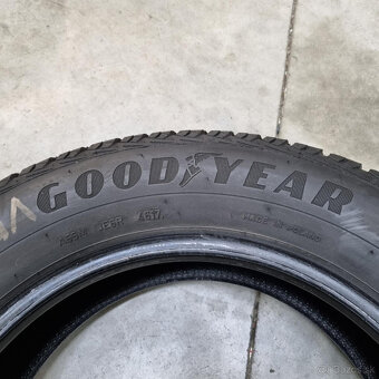 Zimné pneumatiky 215/60 R16 GOODYEAR DOT4617 - 4