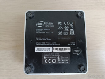 Intel NUC NUC6i5SYH - 4