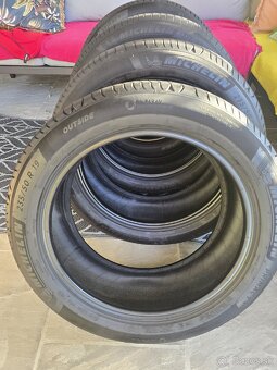 235/50/19 Michelin Primacy 4 - 4