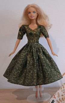 Barbie -vianocne šaty pre Barbie - 4