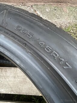 Dunlop 225/45 R17 zimné - 4