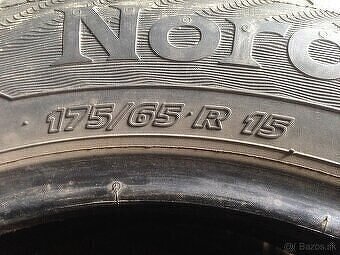 Predám zimné gumi r15 175/65 - 4
