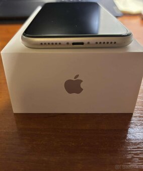 iPhone 11 – 128 GB – biely (výborný stav) - 4