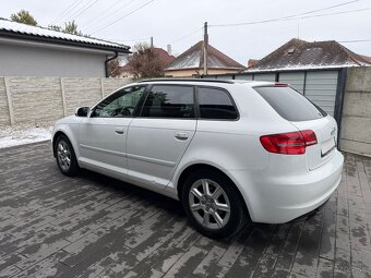 Audi A3 Sportback 1.4TFSi Stronic - 4
