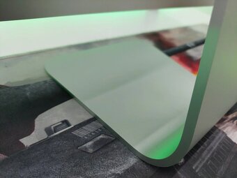 🍎 iMac 21,5" 4K 2017 – elegantný Apple počítač s krásnym 4K - 4