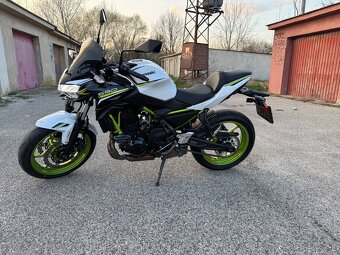 Kawasaki Z650 - 4