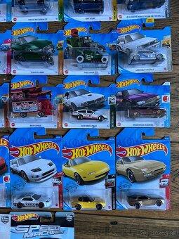 Hotwheels - 4
