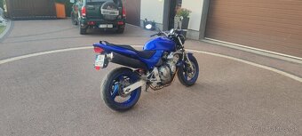 Honda Hornet 600 - 4