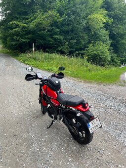 Yamaha XSR 125 top stav - 4