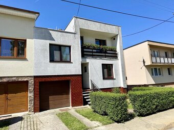 Na predaj komfortný 6-izbový rodinný dom s garážou - 4