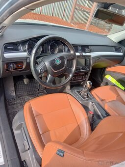 Superb combi 1.6 TDI 77 kw - 4