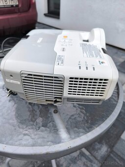 Projektor Epson - 4