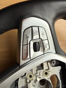 Volant bmw g11 m paket - 4