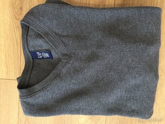 Gap , Bc shirt , Nike , zara - 4