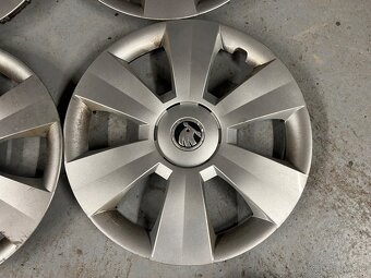 SKODA PUKLCE R15 - 4