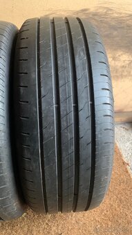 215/55 r17 Good Year letne - 4