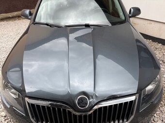 Predám kapotu Škoda Superb 2 facelift - 4
