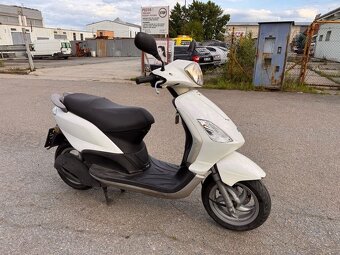 2012 PIAGGIO 125 FLY, naj. 4000 km, po servisu - 4