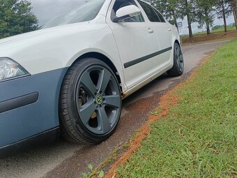 Octavia 2 - 4