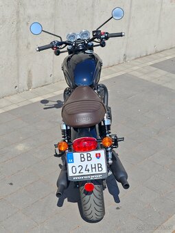 Triumph Bonneville T120 Black Edition - 4