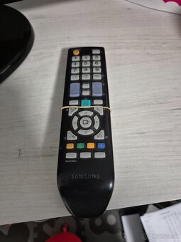 Samsung LE32C350 - 4